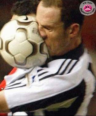 oupssss il falé le gonflé...............c po le ballon....vous savez koi.........
